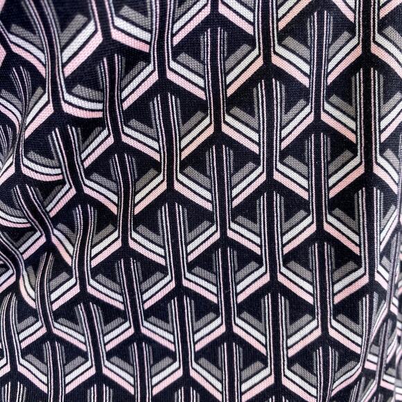 Diane Von Furstenberg Karis Geometric Silk Faux Wrap Dress Size 6 Black Pink DVF - Picture 4 of 11